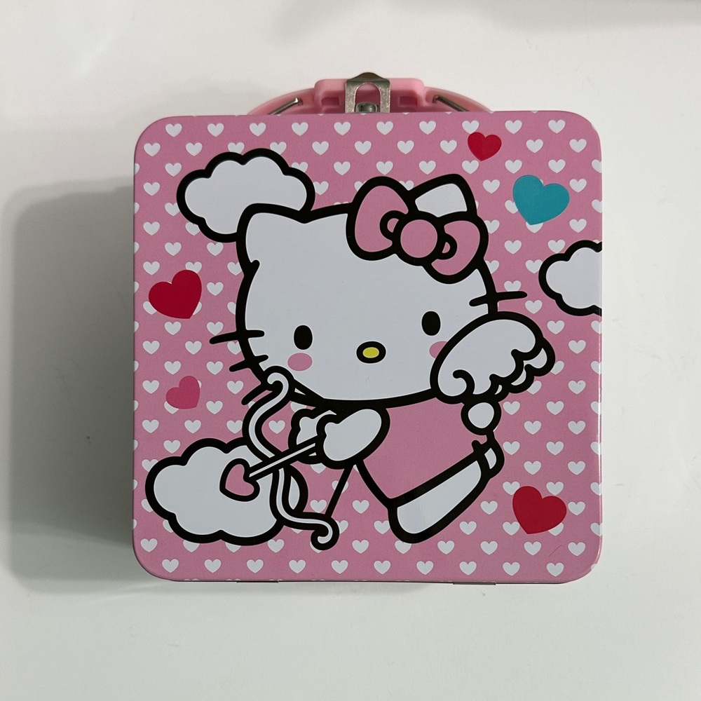 Hello Kitty Pink Heart Metal Tin Box new